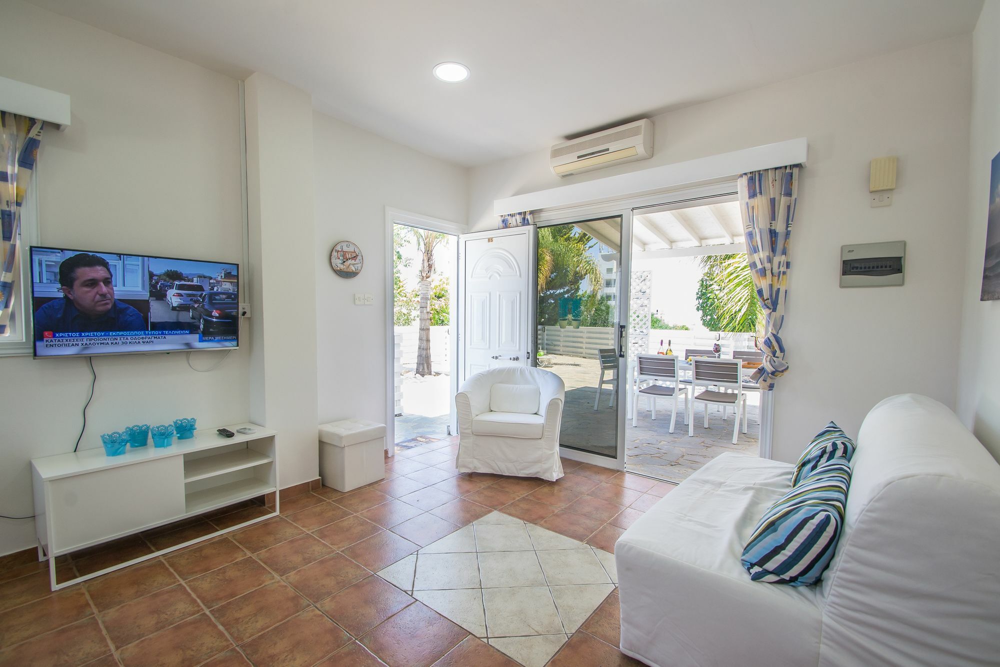 Saint Elias Family Home โปรทาราส ภายนอก รูปภาพ